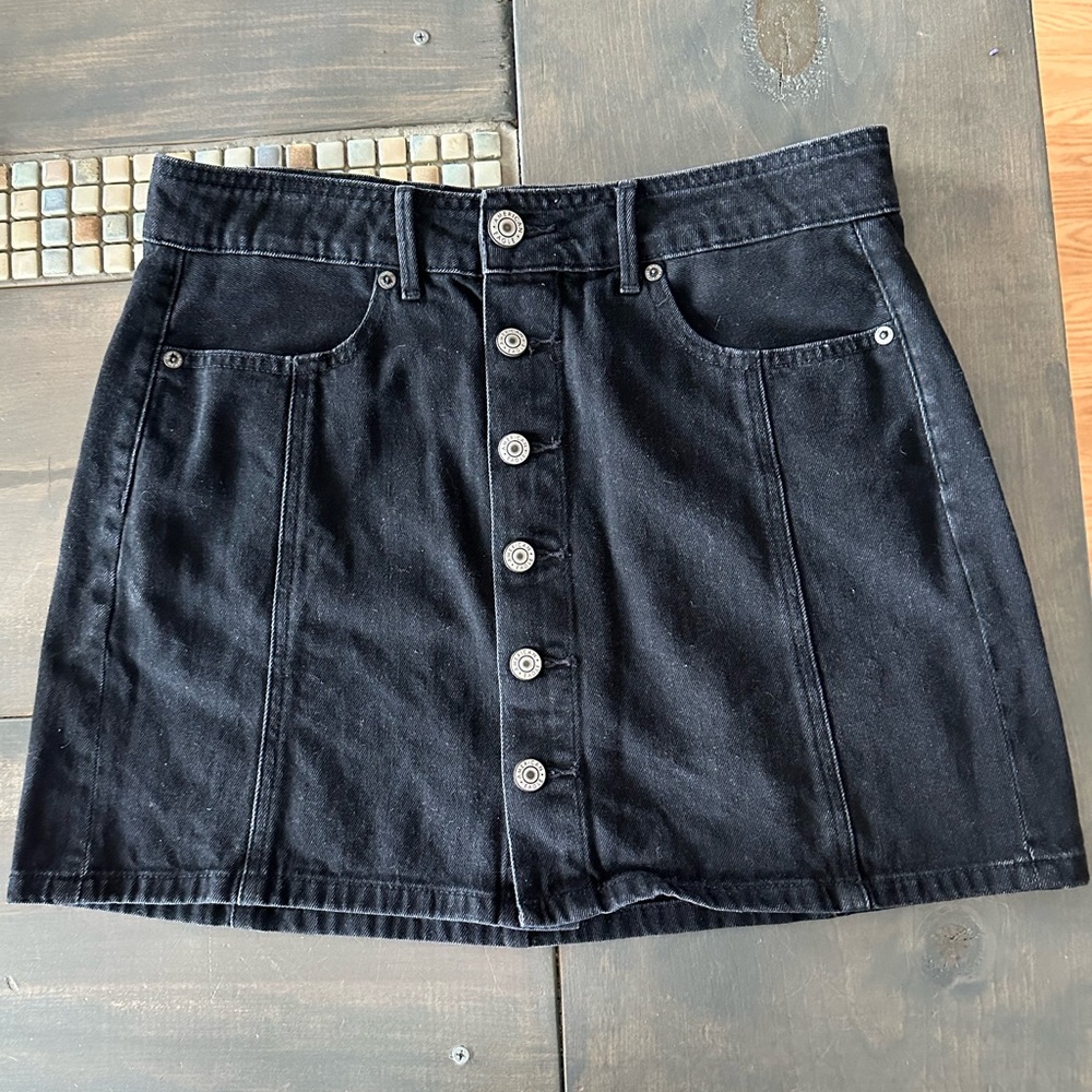 American Eagle Denim Black Mini Skirt - Size 6